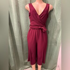 Elegant Burgundy Sleeveless Jumpsuit